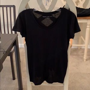Scoop neck t-shirt